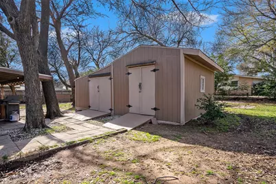 709 Hurstview Drive, Hurst, TX 76053 - Photo 20