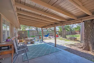 709 Hurstview Dr, Hurst, TX 76053 - Photo 14