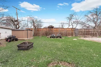 320 Dawson Circle, Grand Prairie, TX 75051 - Photo 28