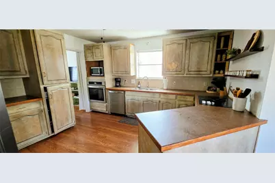 1806 Hogan Lane, Mt Pleasant, TX 75455 - Photo 10