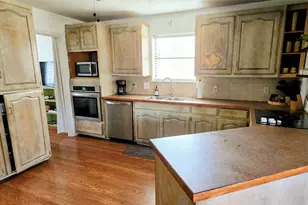 1806 Hogan Ln, Mt Pleasant, TX 75455 - Photo 10