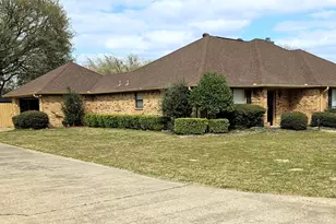 1806 Hogan Ln, Mt Pleasant, TX 75455 - Photo 2
