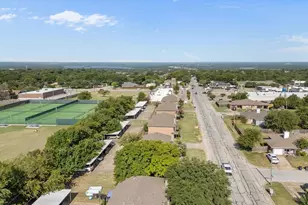 5837 Shadydell Dr, Fort Worth, TX 76135 - Photo 2