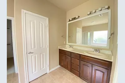 10908 Middleglen Road, Fort Worth, TX 76052 - Photo 12