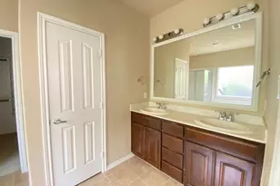 10908 Middleglen Rd, Fort Worth, TX 76052 - Photo 12