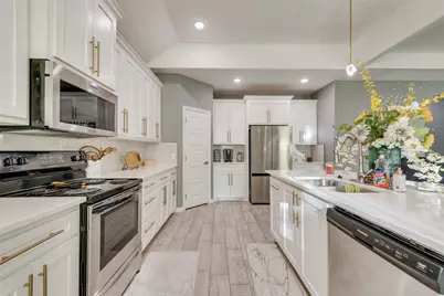 4225 Elkins Avenue, Lancaster, TX 75134 - Photo 10