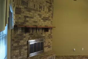 6609 Yolanda Dr, Fort Worth, TX 76112 - Photo 6