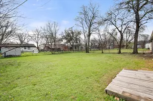 729 SW Sunnybrook Dr, Burleson, TX 76028 - Photo 26