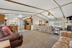 811 SW 21st St, Mineral Wells, TX 76067 - Photo 8