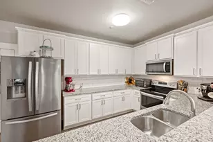 209 Belleville Dr, Lewisville, TX 75057 - Photo 10