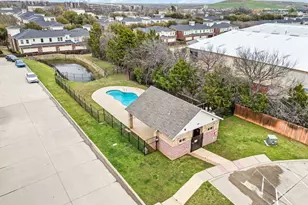 209 Belleville Dr, Lewisville, TX 75057 - Photo 26