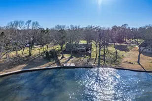 312 Pebble Beach Dr, Trinidad, TX 75163 - Photo 32
