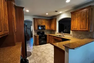 121 Rey Del Mar Cir, Weatherford, TX 76085 - Photo 6