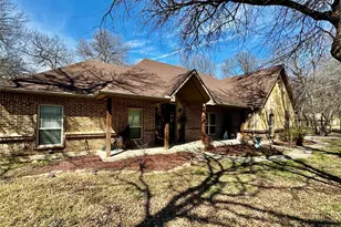 121 Rey Del Mar Cir, Weatherford, TX 76085 - Photo 2