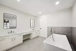 4417 Cabot Dr, Grand Prairie, TX 75052 - Photo 6