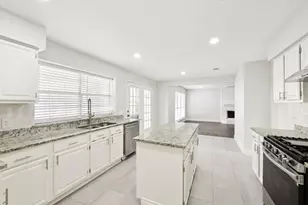 4417 Cabot Dr, Grand Prairie, TX 75052 - Photo 20