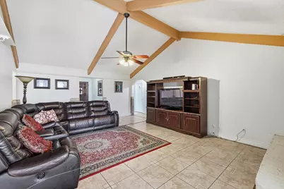 433 Overcrest Drive, Benbrook, TX 76126 - Photo 4