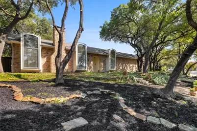 17202 Graystone Drive, Dallas, TX 75248 - Photo 2