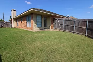 1234 Mockingbird Ln, DeSoto, TX 75115 - Photo 16