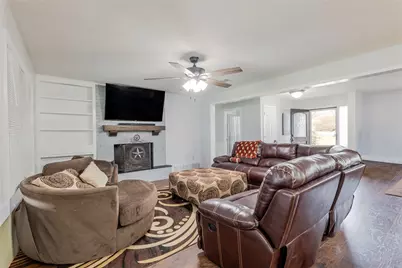 208 Yucca Drive, Weatherford, TX 76087 - Photo 6