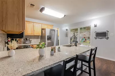208 Yucca Drive, Weatherford, TX 76087 - Photo 6