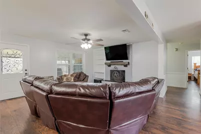 208 Yucca Drive, Weatherford, TX 76087 - Photo 8