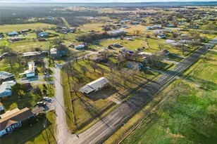 508 Fannin St, Millsap, TX 76066 - Photo 22