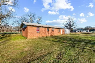 508 Fannin St, Millsap, TX 76066 - Photo 26