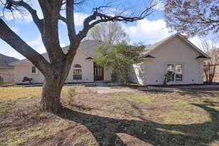 3655 Snow Creek Dr, Fort Worth, TX 76008 - Photo 2