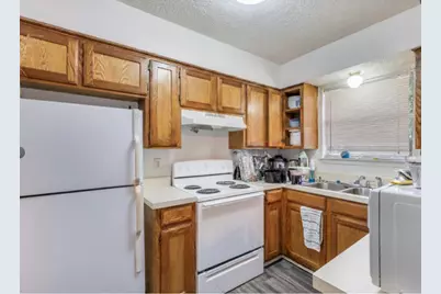 518 Jordan Lane, Arlington, TX 76012 - Photo 6