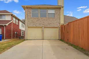 3945 Luke Ln, Carrollton, TX 75007 - Photo 32