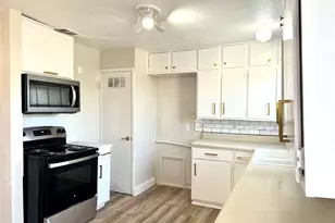 4517 Sherwood Dr, Mesquite, TX 75150 - Photo 6