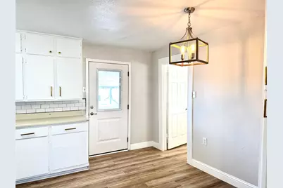 4517 Sherwood Drive, Mesquite, TX 75150 - Photo 4