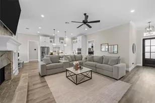 10201 Castleberry Ln, Waco, TX 76712 - Photo 10