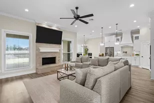 10201 Castleberry Ln, Waco, TX 76712 - Photo 8