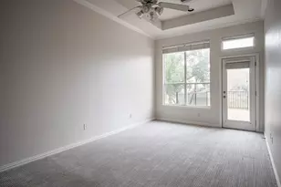 7712 Lakecrest Cir, Irving, TX 75063 - Photo 16