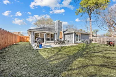 2845 White Oak Drive, Grand Prairie, TX 75052 - Photo 4