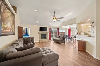 2845 White Oak Drive, Grand Prairie, TX 75052 - Photo 2