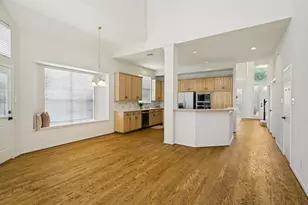 434 Waterside Dr, Irving, TX 75063 - Photo 10