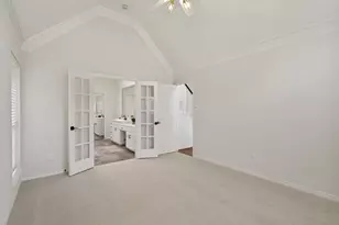 434 Waterside Dr, Irving, TX 75063 - Photo 16