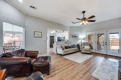 2709 Crystal Falls Drive, Mesquite, TX 75181 - Photo 2