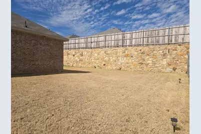 1209 Dragon Way, Azle, TX 76020 - Photo 12