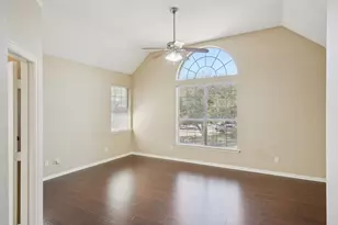 9354 Riverwalk Ln, Irving, TX 75063 - Photo 24