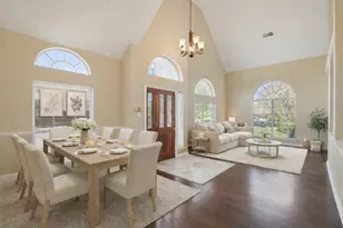 9354 Riverwalk Ln, Irving, TX 75063 - Photo 4