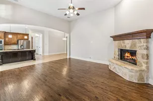 425 Adventurous Shield Dr, Lewisville, TX 75056 - Photo 18