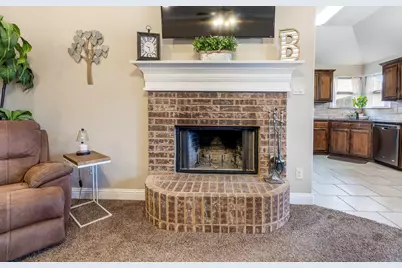 1836 Town Creek Circle, Weatherford, TX 76086 - Photo 8