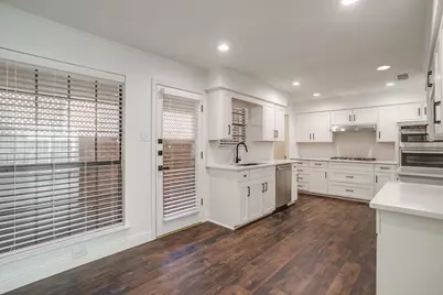 1115 Olde Towne Drive, Irving, TX 75061 - Photo 14