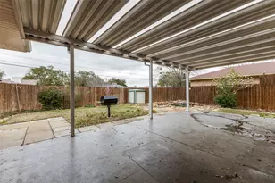 2223 Babalos Ln, Dallas, TX 75228 - Photo 20