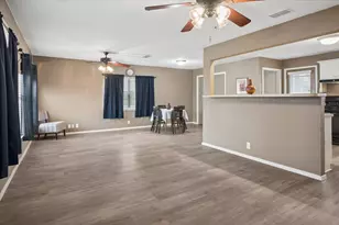 1613 Dale Dr, Arlington, TX 76010 - Photo 4