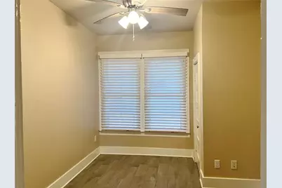 201 Kirksey Street, Waxahachie, TX 75165 - Photo 10